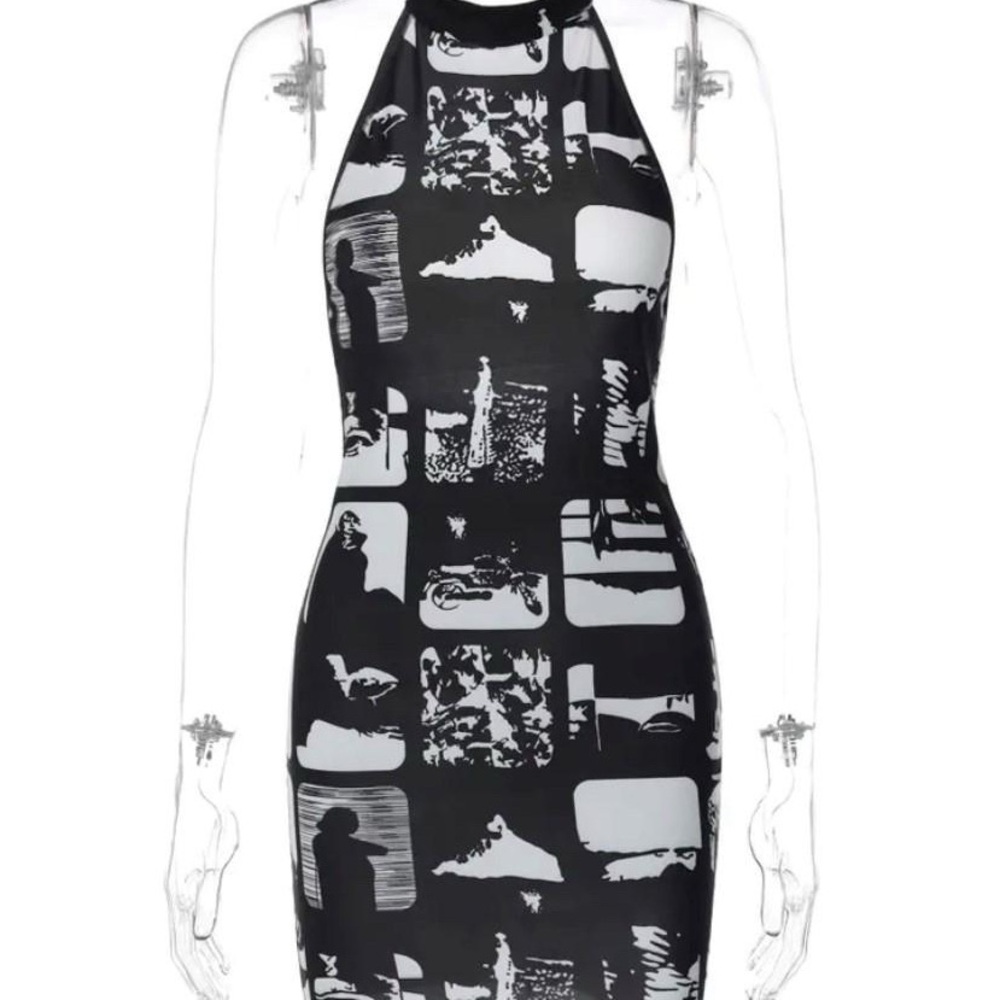 Black and White Graphic Print Halter Dress